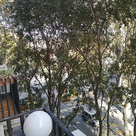 Aparteasy - Family Sant Antoni Apt. Барселона Экстерьер фото