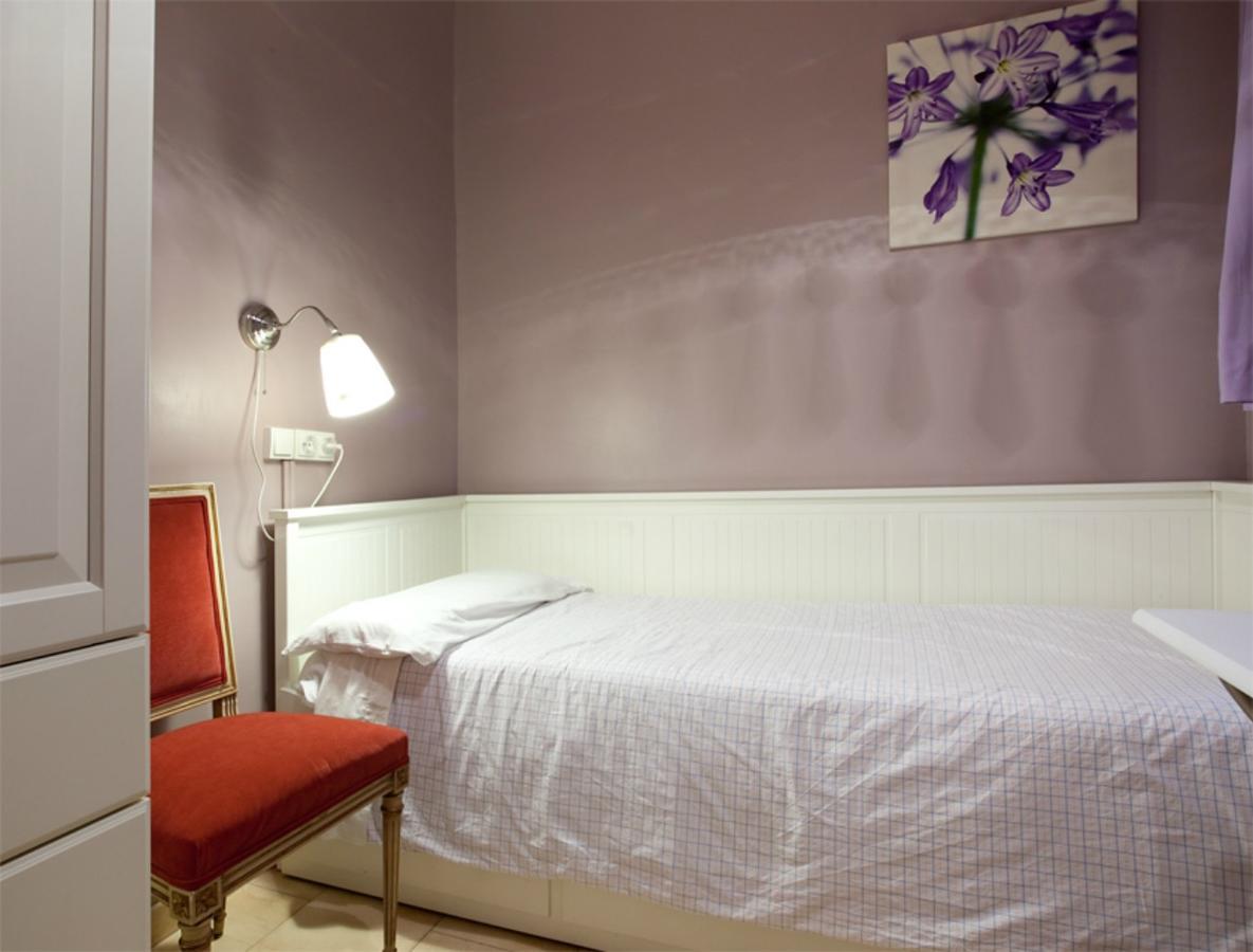 Aparteasy - Family Sant Antoni Apt. Барселона Экстерьер фото